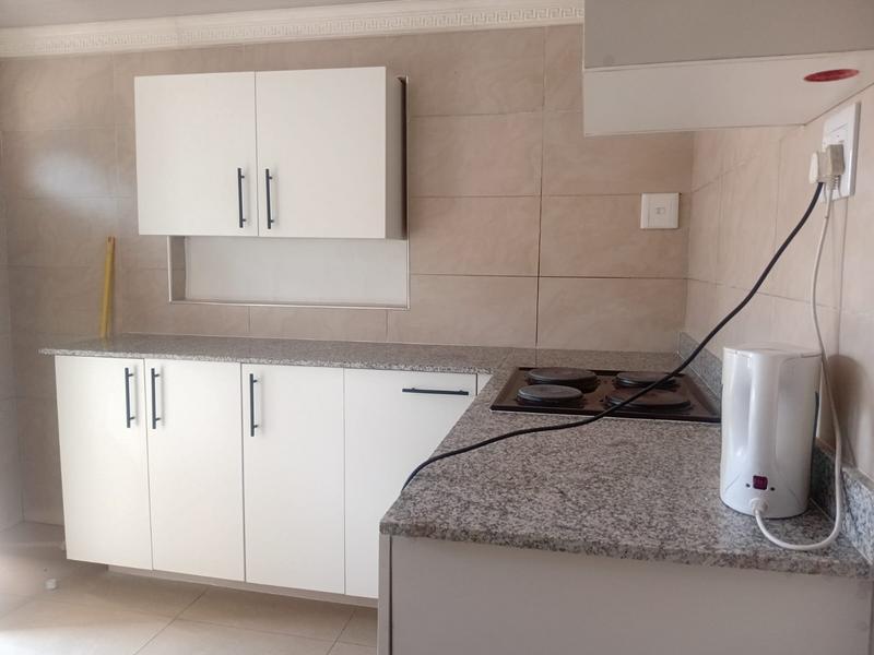 To Let 2 Bedroom Property for Rent in Umlazi KwaZulu-Natal