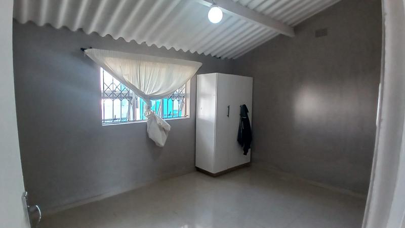 To Let 1 Bedroom Property for Rent in Umlazi KwaZulu-Natal
