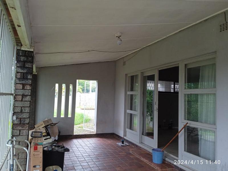 To Let 3 Bedroom Property for Rent in Umtentweni KwaZulu-Natal