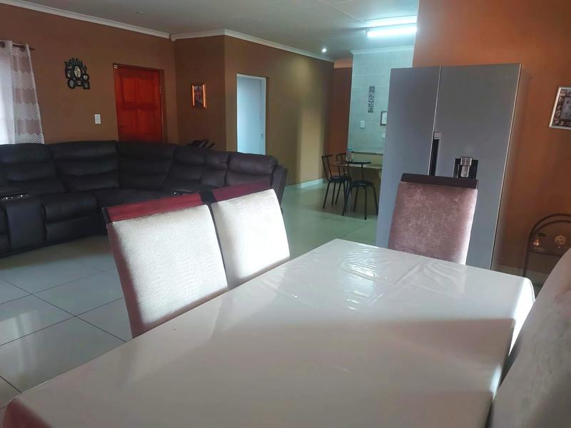 4 Bedroom Property for Sale in Birdswood KwaZulu-Natal