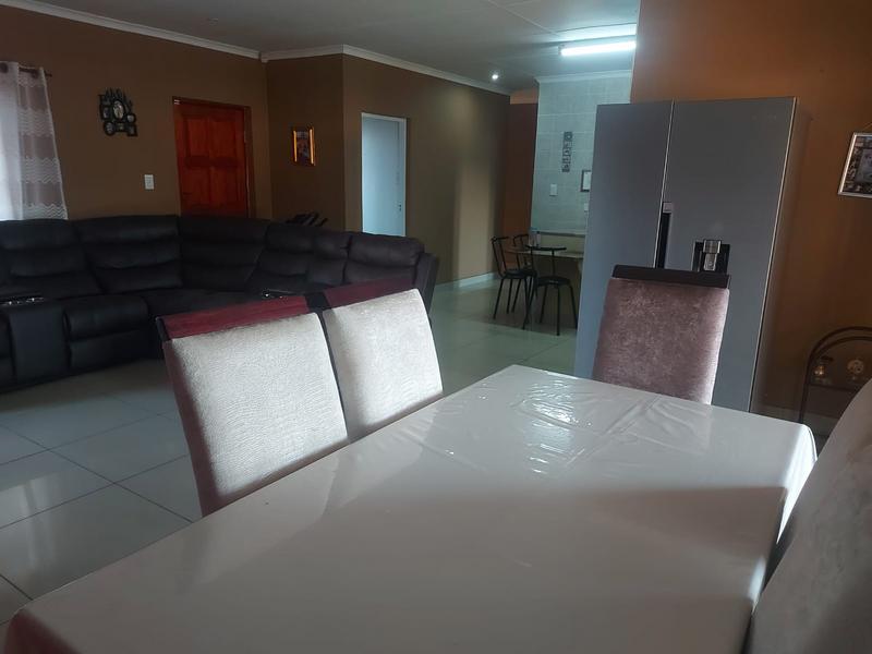4 Bedroom Property for Sale in Birdswood KwaZulu-Natal