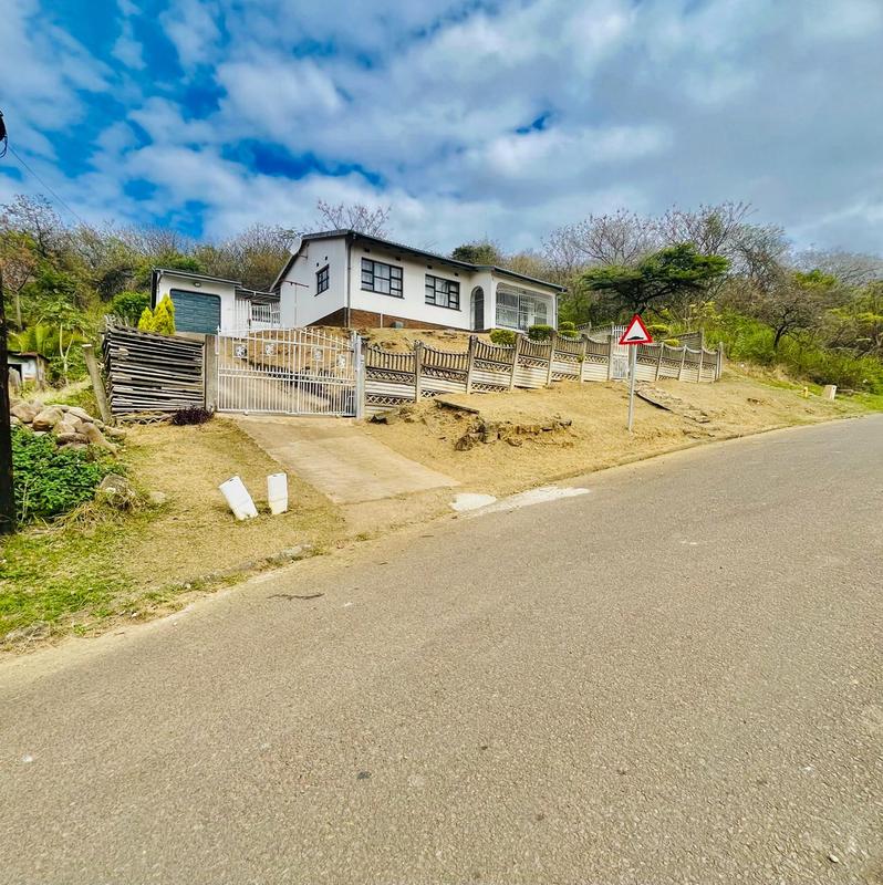 5 Bedroom Property for Sale in Umlazi KwaZulu-Natal