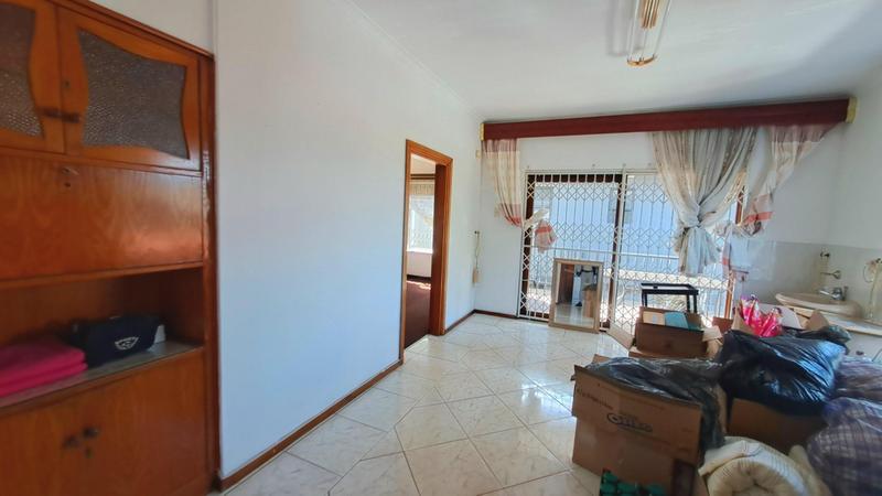 To Let 5 Bedroom Property for Rent in Bluff KwaZulu-Natal
