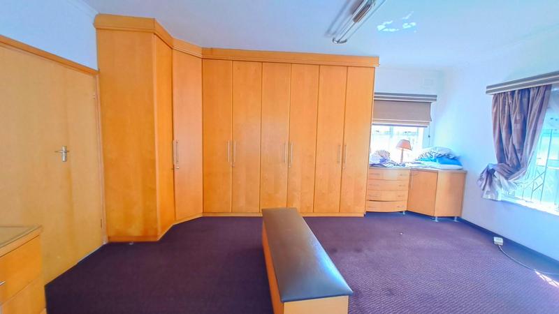 To Let 5 Bedroom Property for Rent in Bluff KwaZulu-Natal