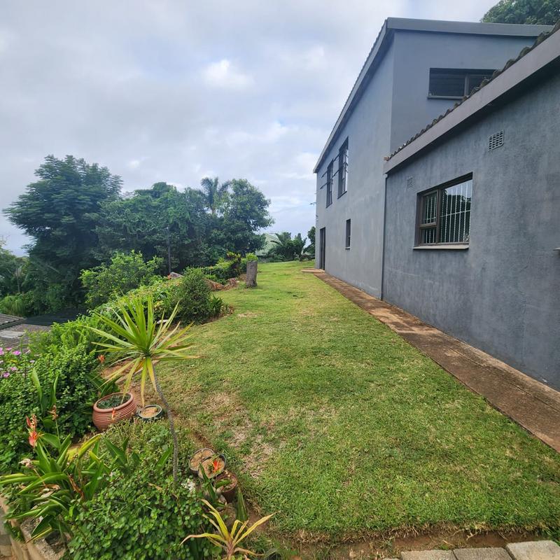 4 Bedroom Property for Sale in Umtentweni KwaZulu-Natal