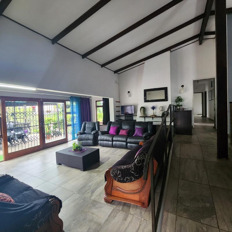 4 Bedroom Property for Sale in Umtentweni KwaZulu-Natal