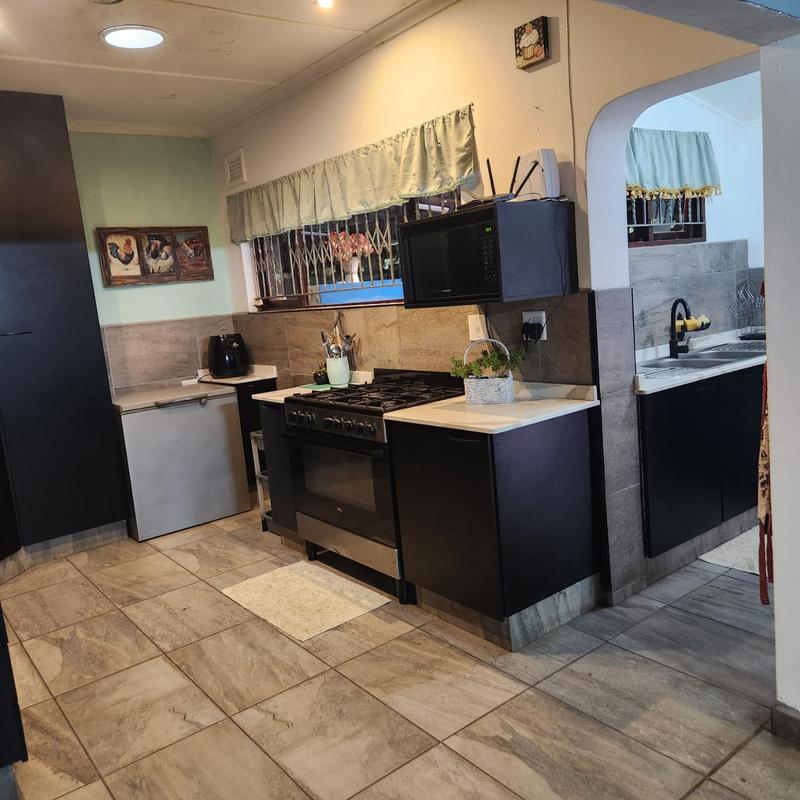 4 Bedroom Property for Sale in Umtentweni KwaZulu-Natal