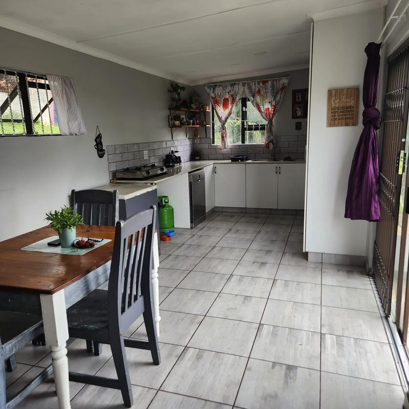 4 Bedroom Property for Sale in Umtentweni KwaZulu-Natal