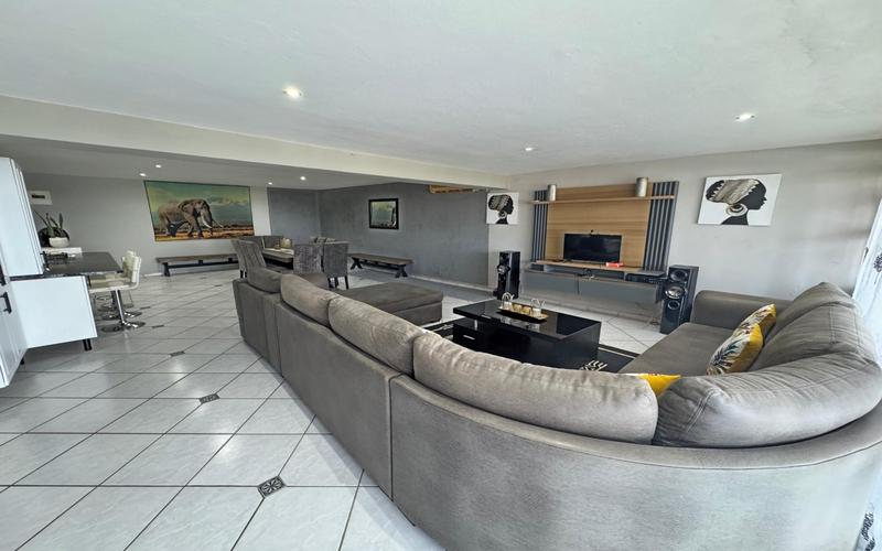 4 Bedroom Property for Sale in Margate Beach KwaZulu-Natal
