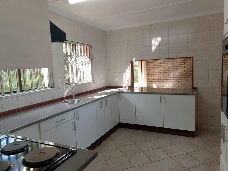 To Let 4 Bedroom Property for Rent in Panorama KwaZulu-Natal