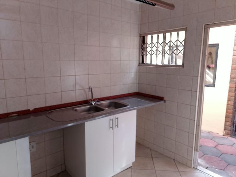 To Let 4 Bedroom Property for Rent in Panorama KwaZulu-Natal