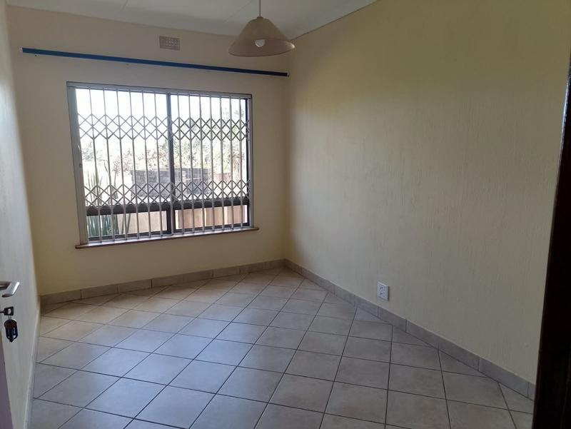To Let 4 Bedroom Property for Rent in Panorama KwaZulu-Natal