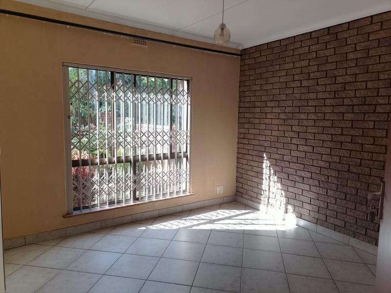 To Let 4 Bedroom Property for Rent in Panorama KwaZulu-Natal