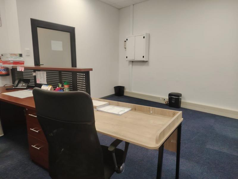 To Let Commercial Property for Rent in Berea West KwaZulu-Natal
