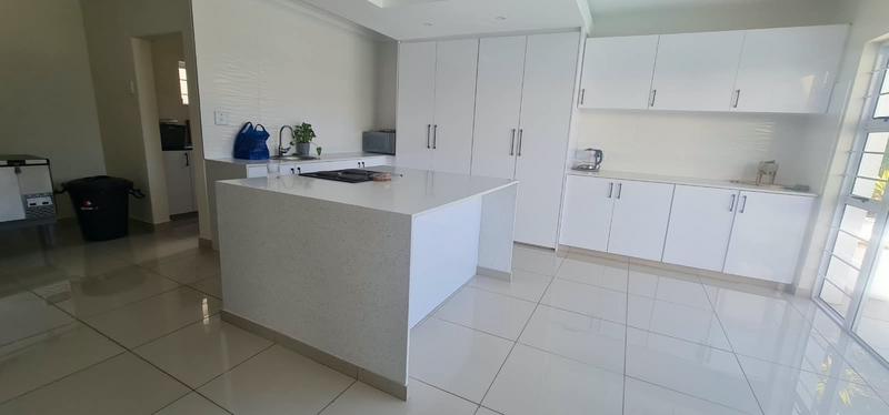 To Let 4 Bedroom Property for Rent in Durban North KwaZulu-Natal