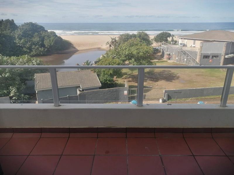 To Let 4 Bedroom Property for Rent in Margate Beach KwaZulu-Natal