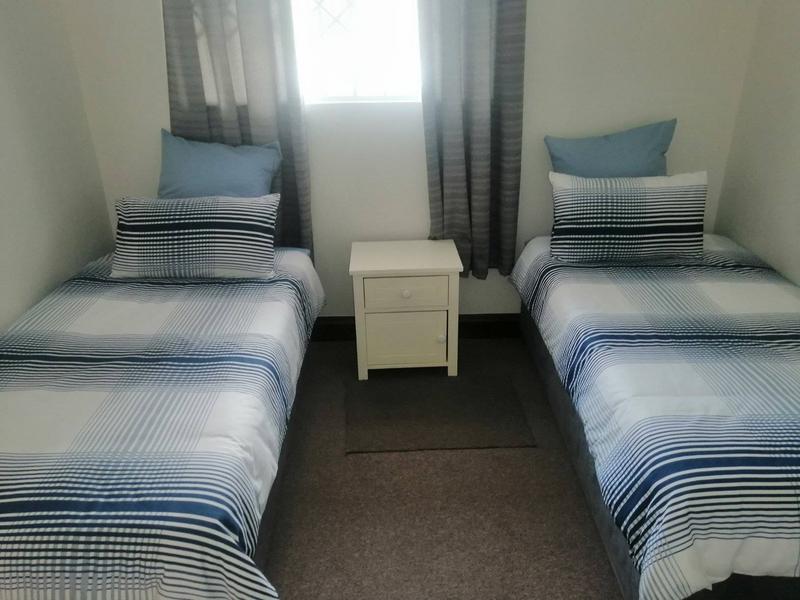 To Let 4 Bedroom Property for Rent in Margate Beach KwaZulu-Natal