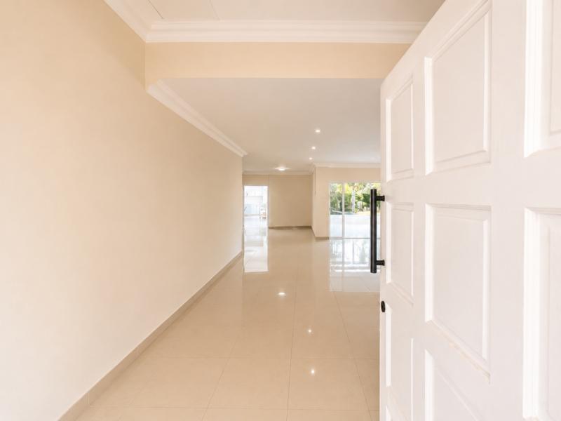 To Let 4 Bedroom Property for Rent in Durban North KwaZulu-Natal