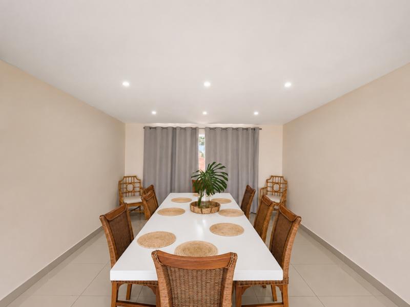 To Let 4 Bedroom Property for Rent in Durban North KwaZulu-Natal