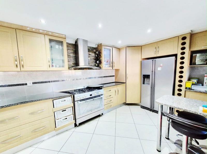 3 Bedroom Property for Sale in Brackenham KwaZulu-Natal