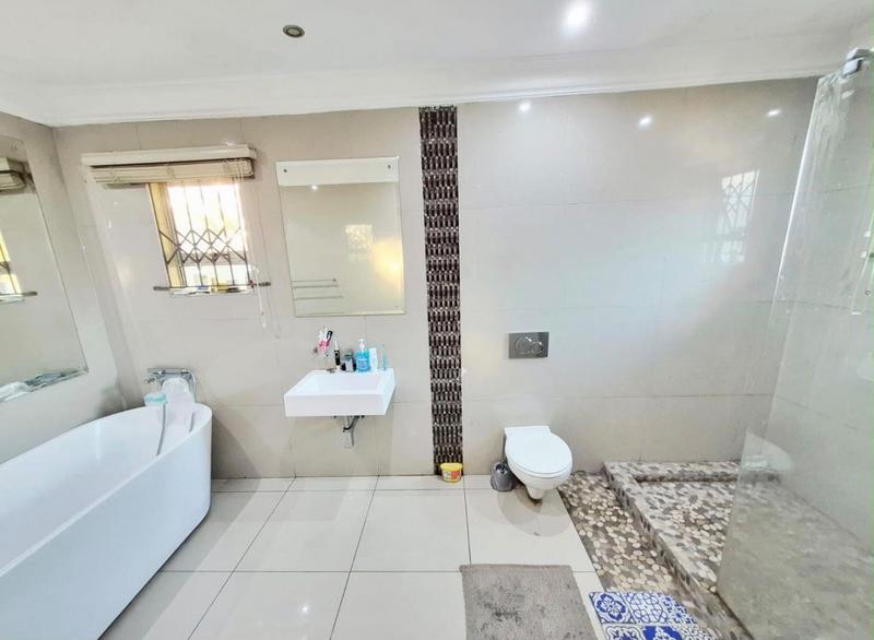 3 Bedroom Property for Sale in Brackenham KwaZulu-Natal
