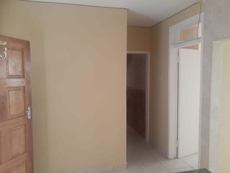 To Let 1 Bedroom Property for Rent in Overport KwaZulu-Natal