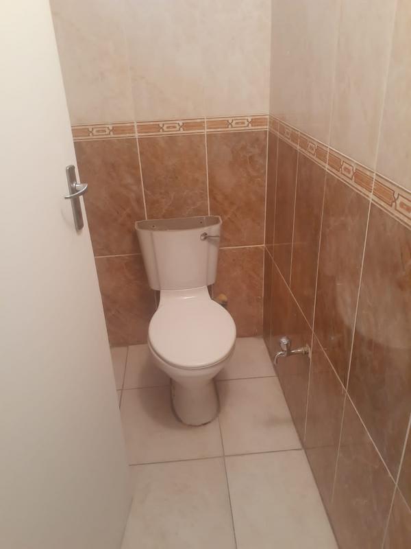 1 Bedroom Property for Sale in Overport KwaZulu-Natal