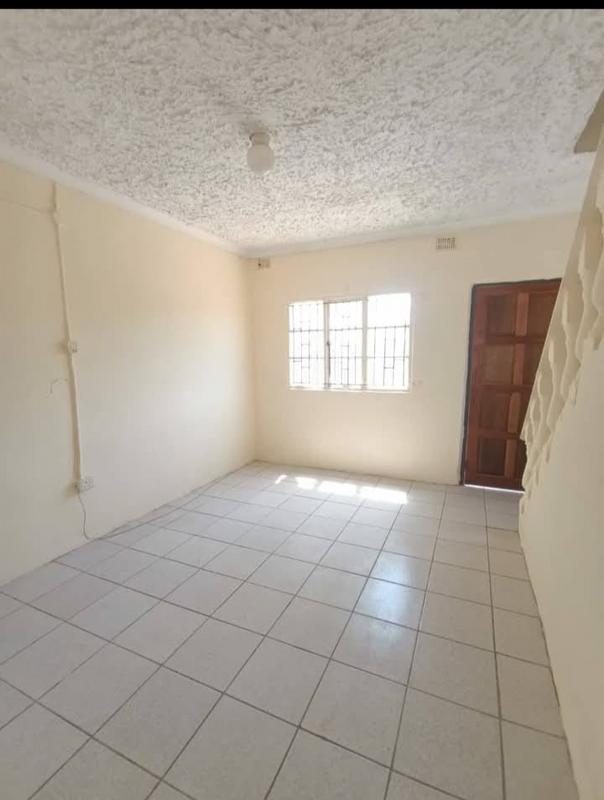 2 Bedroom Property for Sale in Crossmoor KwaZulu-Natal