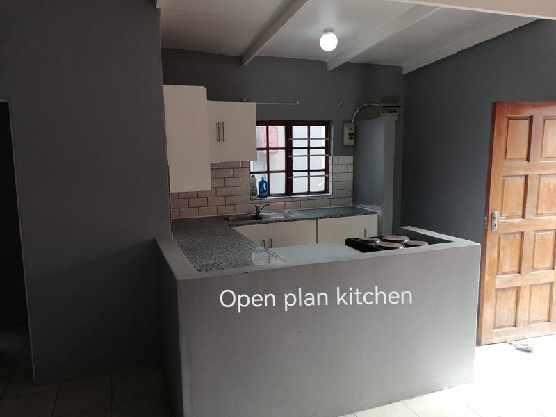 To Let 2 Bedroom Property for Rent in Bluff KwaZulu-Natal