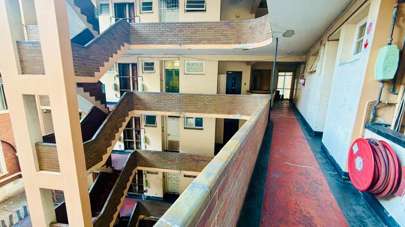 1 Bedroom Property for Sale in Durban Central KwaZulu-Natal