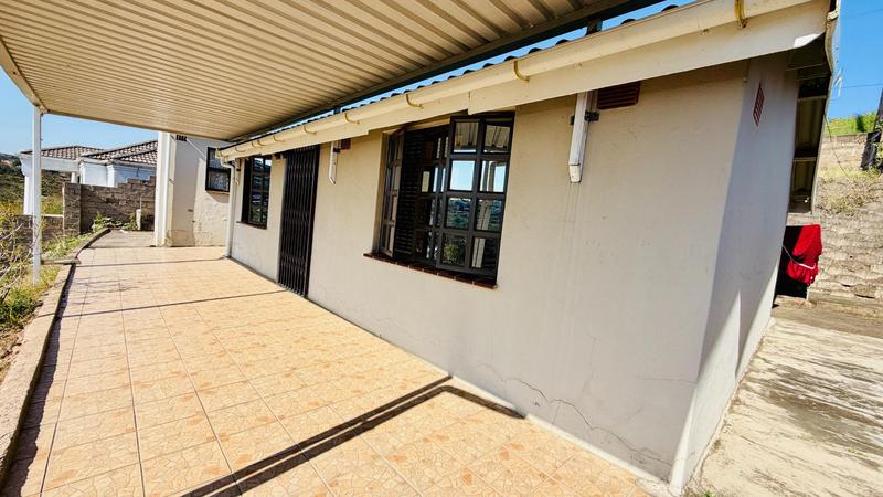 4 Bedroom Property for Sale in Ntuzuma KwaZulu-Natal