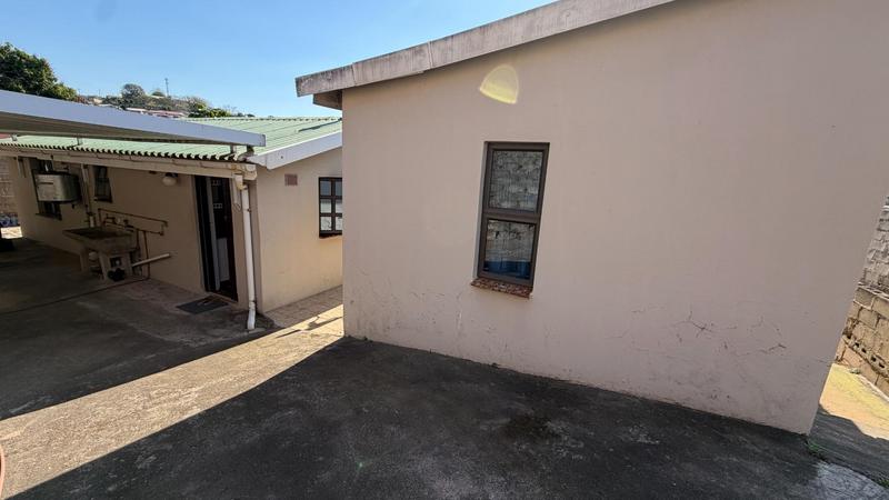 4 Bedroom Property for Sale in Ntuzuma KwaZulu-Natal
