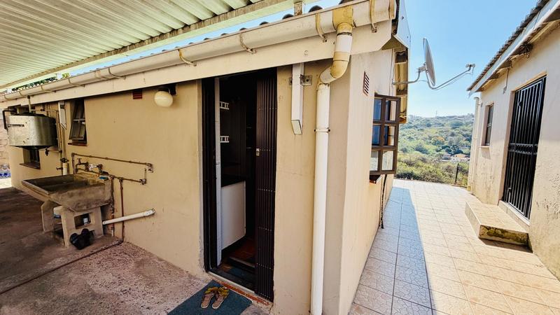 4 Bedroom Property for Sale in Ntuzuma KwaZulu-Natal