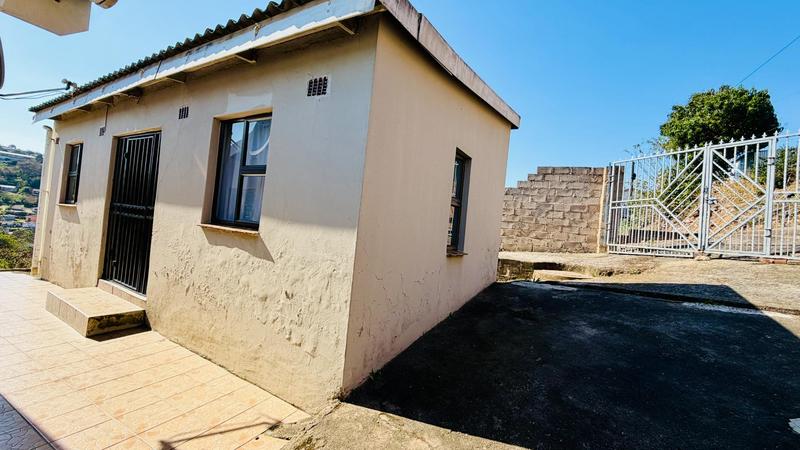 4 Bedroom Property for Sale in Ntuzuma KwaZulu-Natal