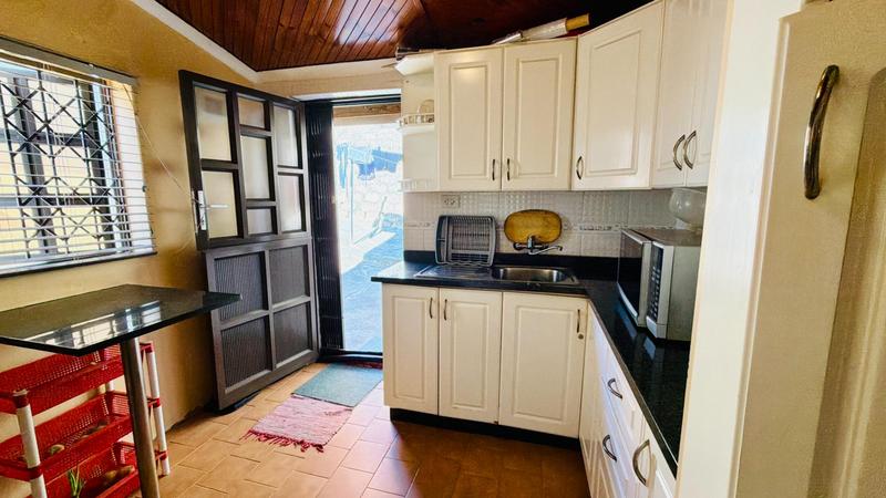 4 Bedroom Property for Sale in Ntuzuma KwaZulu-Natal