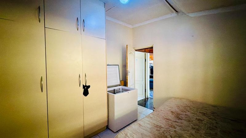 4 Bedroom Property for Sale in Ntuzuma KwaZulu-Natal