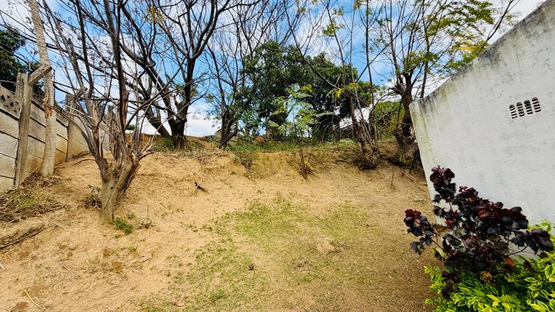 4 Bedroom Property for Sale in Umlazi KwaZulu-Natal