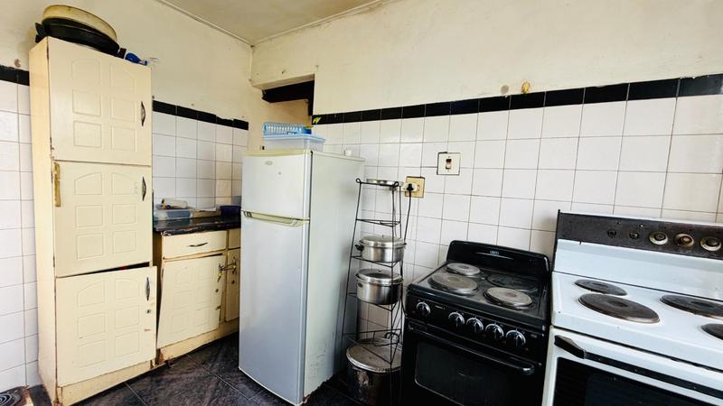 4 Bedroom Property for Sale in Umlazi KwaZulu-Natal