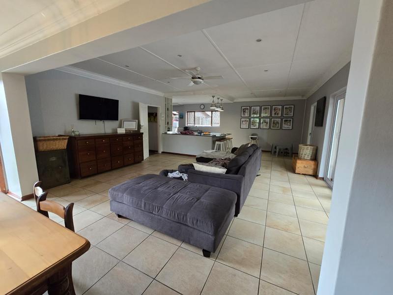 4 Bedroom Property for Sale in Scottburgh South KwaZulu-Natal