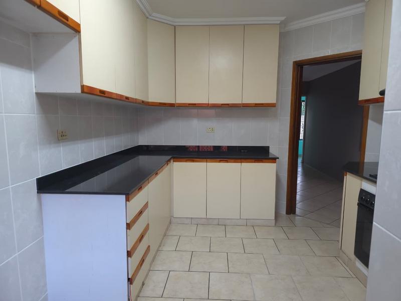 3 Bedroom Property for Sale in Waterways KwaZulu-Natal