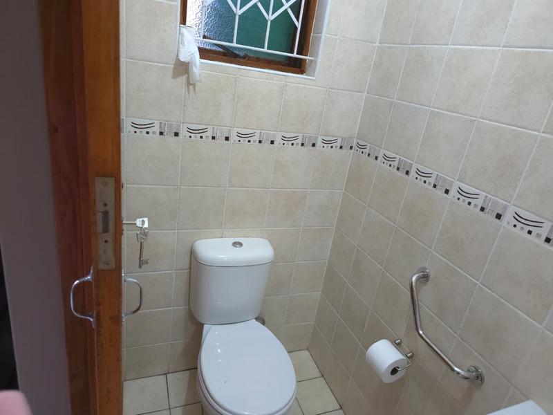 3 Bedroom Property for Sale in Waterways KwaZulu-Natal
