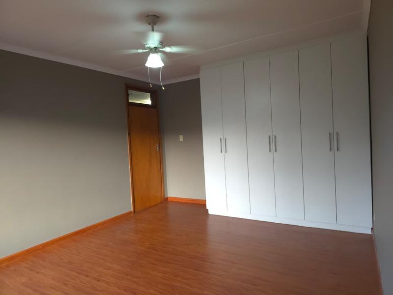 3 Bedroom Property for Sale in Waterways KwaZulu-Natal