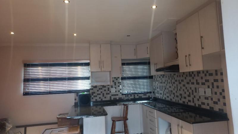 5 Bedroom Property for Sale in Bonela KwaZulu-Natal