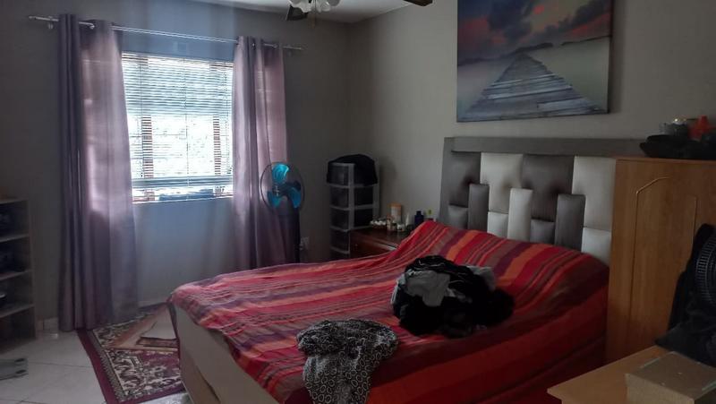5 Bedroom Property for Sale in Bonela KwaZulu-Natal