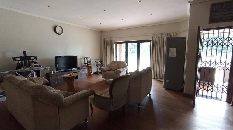 5 Bedroom Property for Sale in Scottsville KwaZulu-Natal