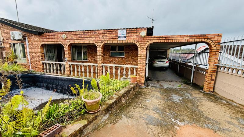 3 Bedroom Property for Sale in Lotus Park KwaZulu-Natal
