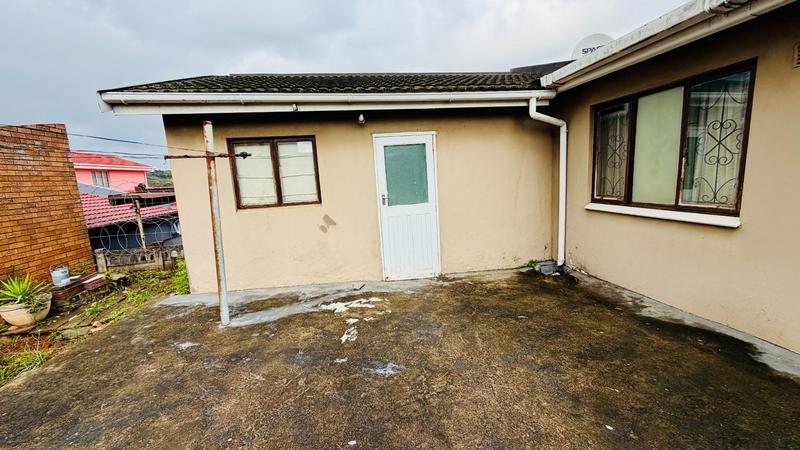 3 Bedroom Property for Sale in Lotus Park KwaZulu-Natal