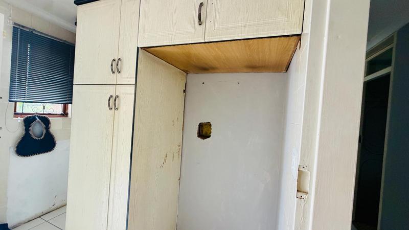 3 Bedroom Property for Sale in Lotus Park KwaZulu-Natal