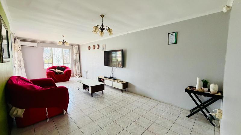 3 Bedroom Property for Sale in Lotus Park KwaZulu-Natal