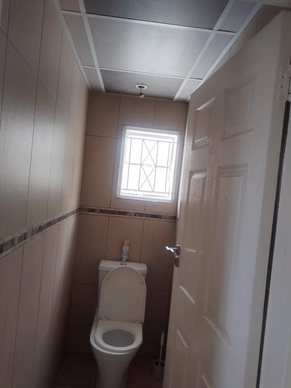 To Let 1 Bedroom Property for Rent in Woodhurst KwaZulu-Natal
